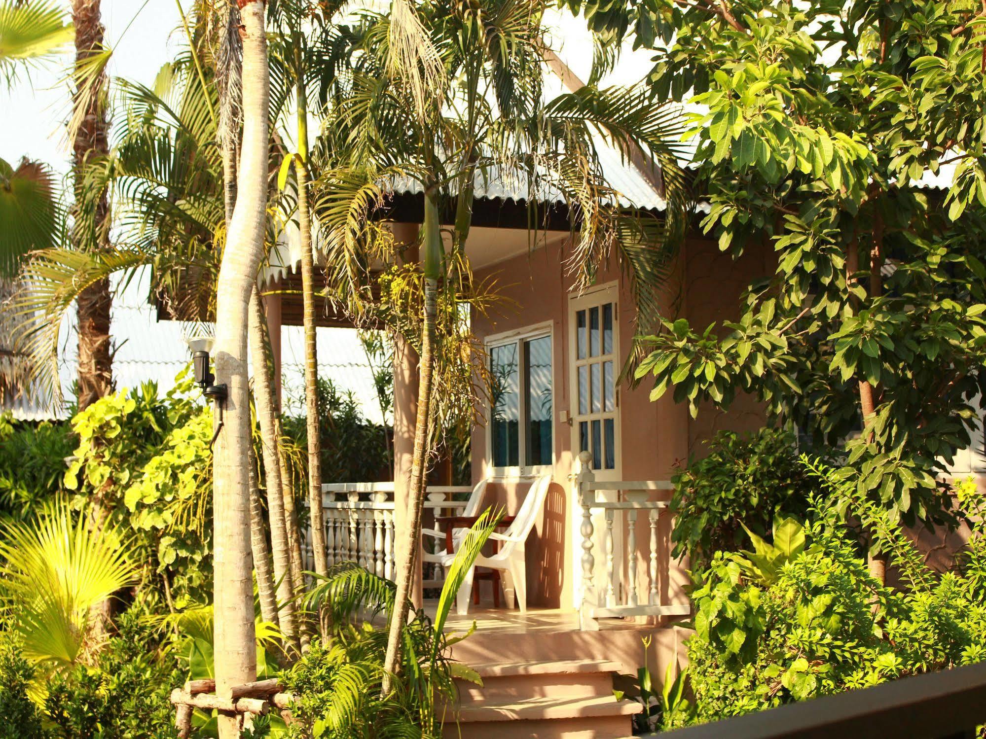 Hotel Bangrak Beach Club à Bophut Extérieur photo